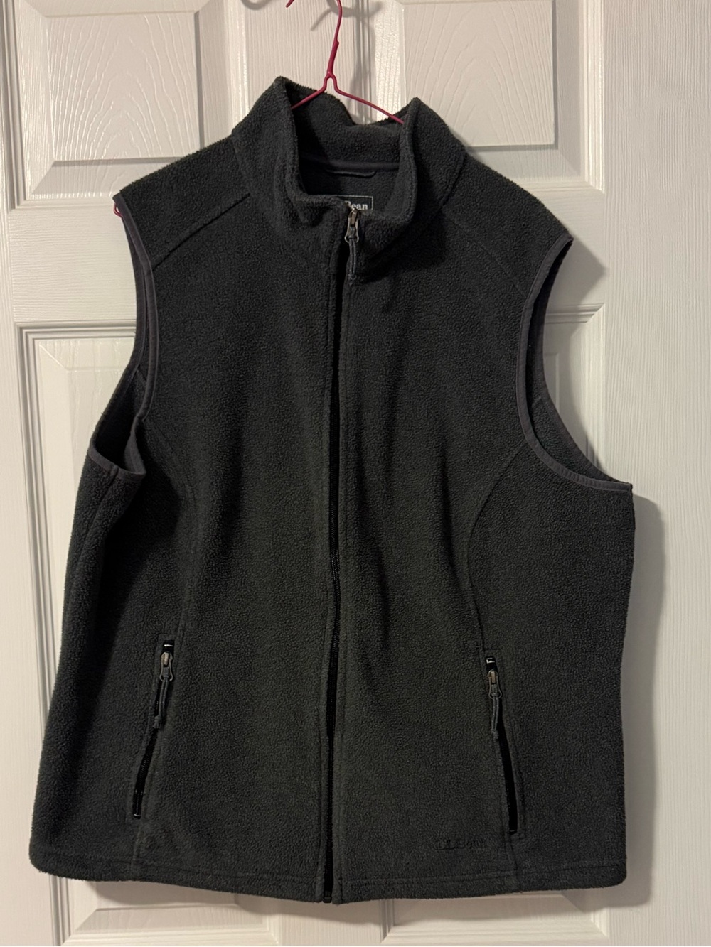L.L. Bean Women’s Charcoal Gray Fleece Vest with Zip Pockets